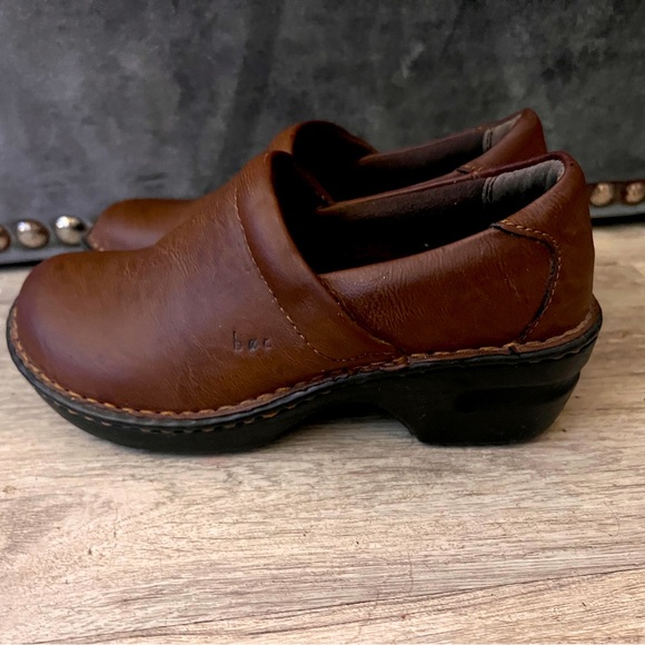 B.O.C by BORN brown leather nursing style shoes with heel - Picture 1 of 6